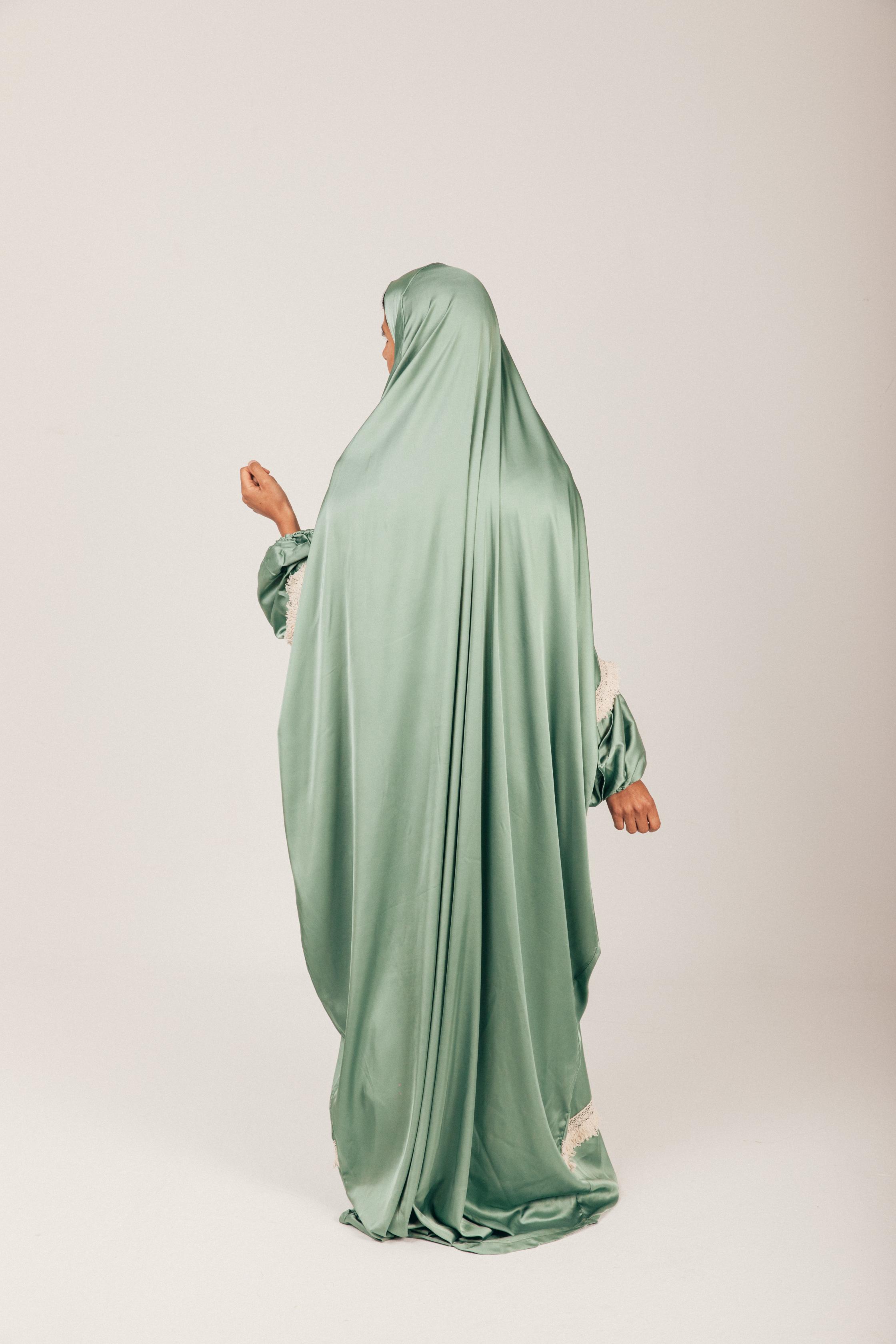 Mint Satin Khimar